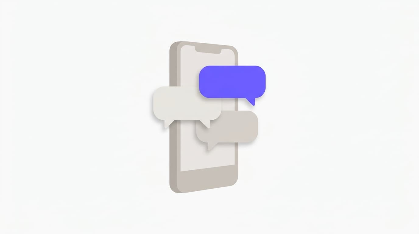 Smartphone abstrait avec trois bulles de conversation dont une en violet